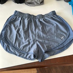 Nike women’s dri-fit shorts XL - like new